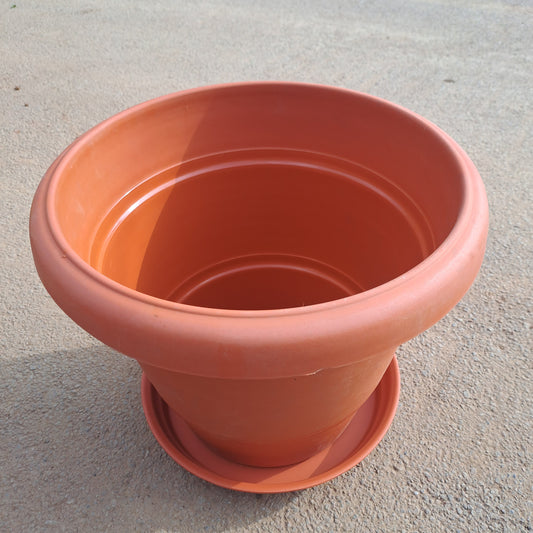 12 inches plastic pot with plate